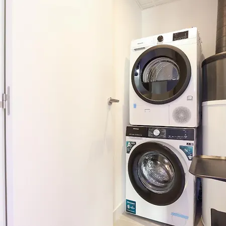 Oasis 325 Kronos - 3 Bedroom Apartment