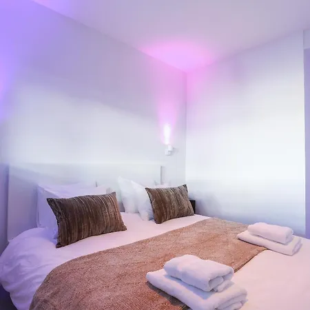 Oasis 325 Kronos - 3 Bedroom Apartment Estepona