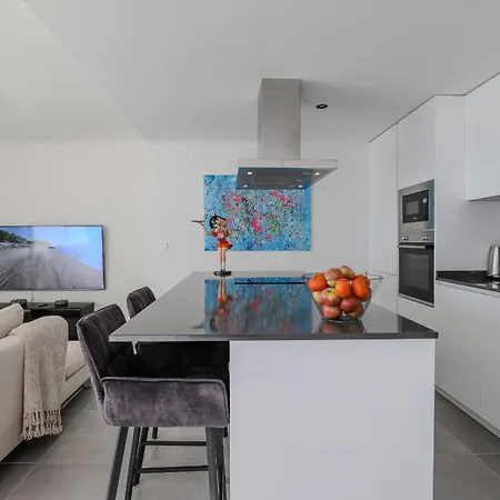 Oasis 325 Kronos - 3 Bedroom *