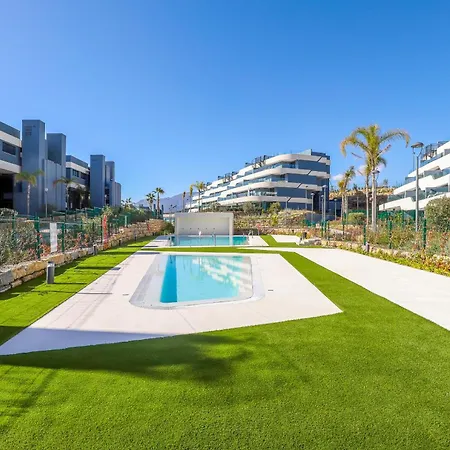 Oasis 325 Kronos - 3 Bedroom Estepona