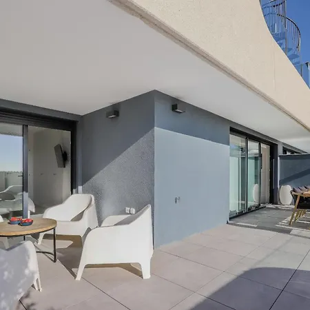 Oasis 325 Kronos - 3 Bedroom Estepona